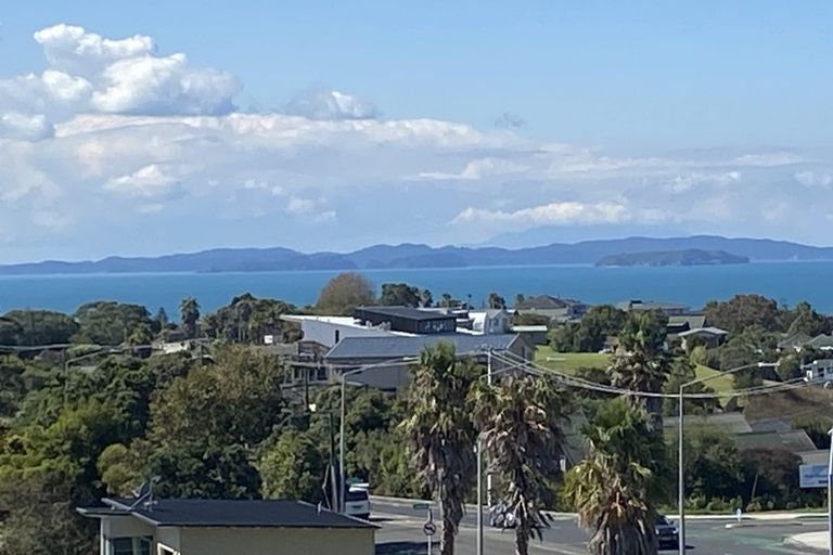 Photo of property in 30 Spyglass Street, Red Beach, 0932