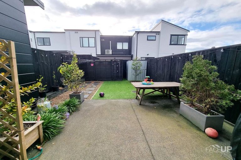 Photo of property in 31 Walter Merton Road, Hobsonville, Auckland, 0616
