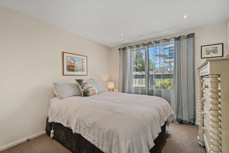 Photo of property in 50 Kelliher Drive, Wanaka, 9305