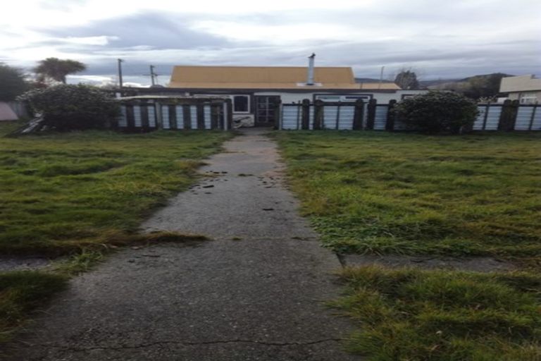 Photo of property in 24 Helena Street, Lumsden, 9730