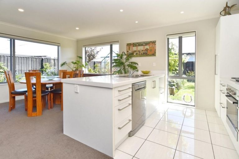 Photo of property in 17 Sincock Place, Kaiapoi, 7630