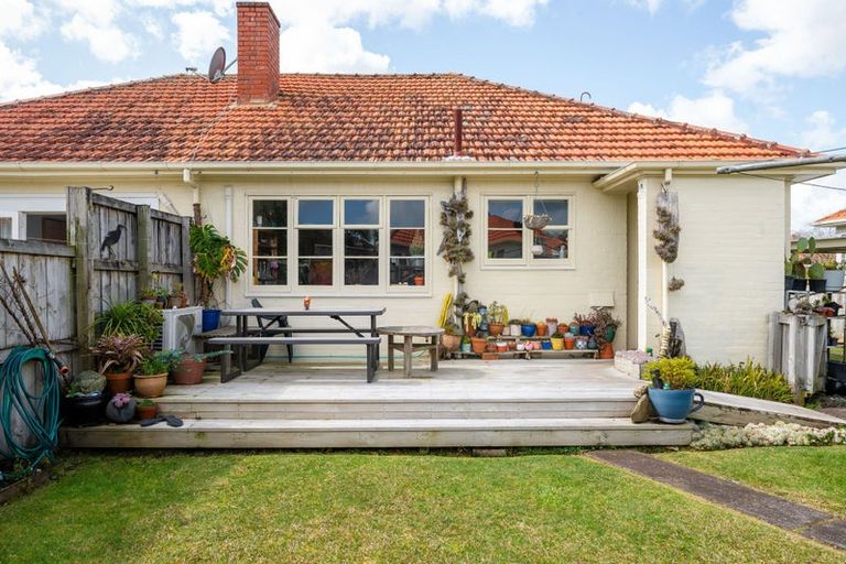 Photo of property in 19 Plunket Terrace, Hamilton East, Hamilton, 3216