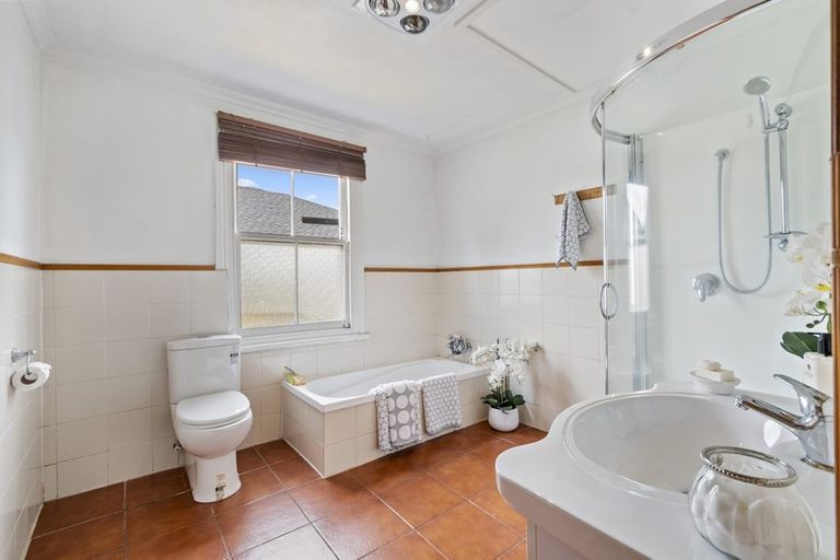 Photo of property in 18 Cosgrave Road, Papakura, 2110