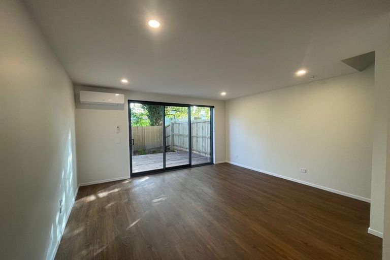 Photo of property in 8b/5 Huia Street, Riccarton, Christchurch, 8041