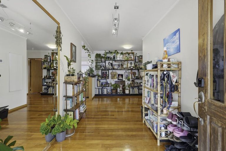 Photo of property in 16 Bush Point Road, Cable Bay, 0420