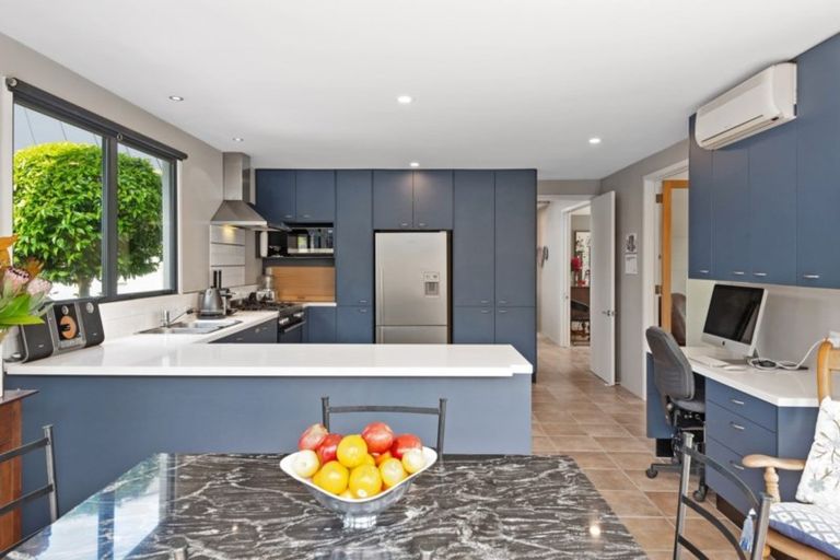 Photo of property in 8 Springvale Gardens, Harewood, Christchurch, 8051