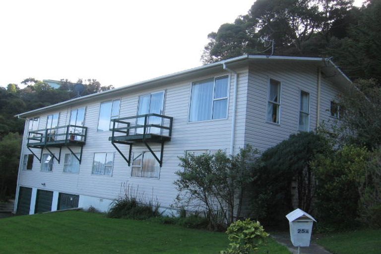 Photo of property in 25c Woodvale Grove, Fairfield, Lower Hutt, 5011