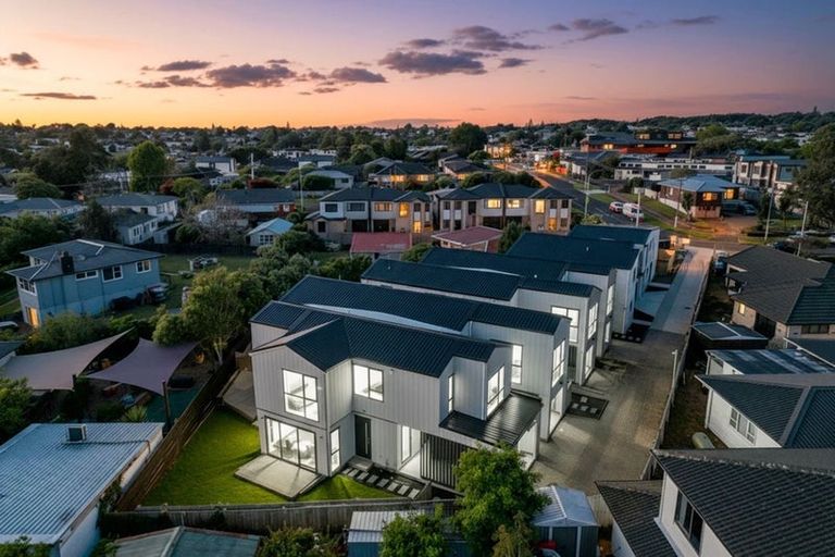 Photo of property in 30d Tawa Crescent, Manurewa, Auckland, 2102
