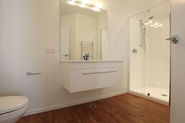 Photo of property in 105u2 Seddon Road, Frankton, Hamilton, 3204