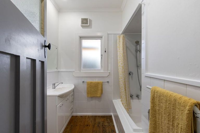 Photo of property in 467 Featherston Street, Palmerston North, 4414