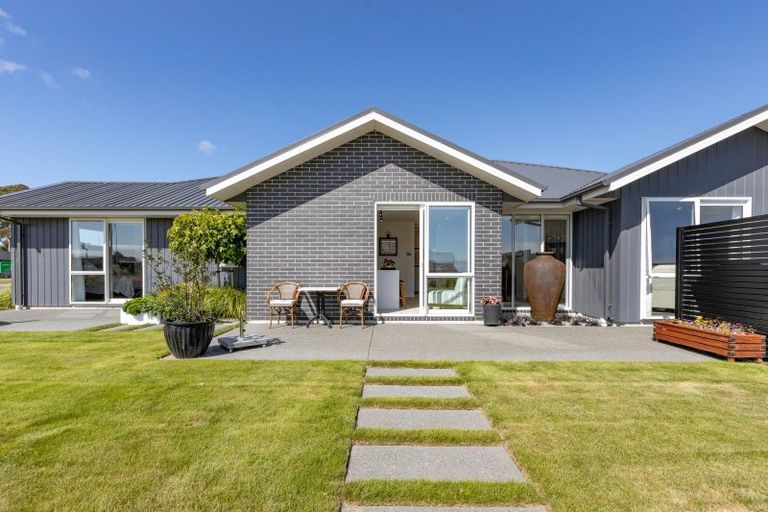 Photo of property in 1 Tara Crescent, Woodend, 7610