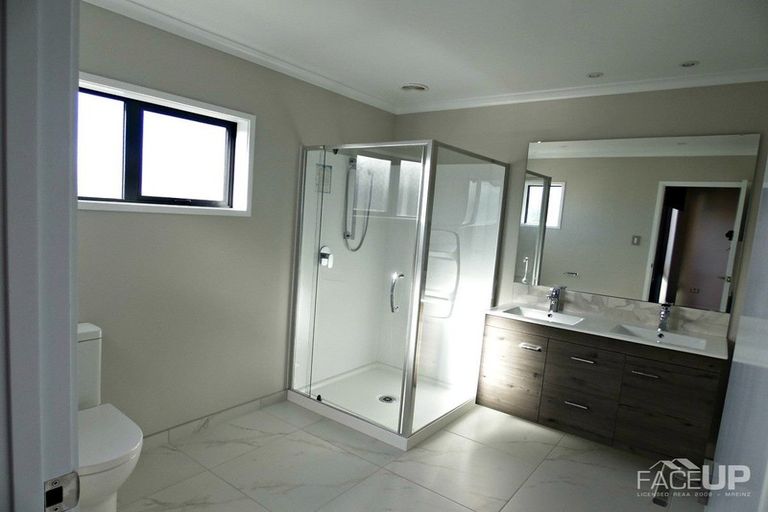 Photo of property in 6 Tuatua Road, Hobsonville, Auckland, 0616