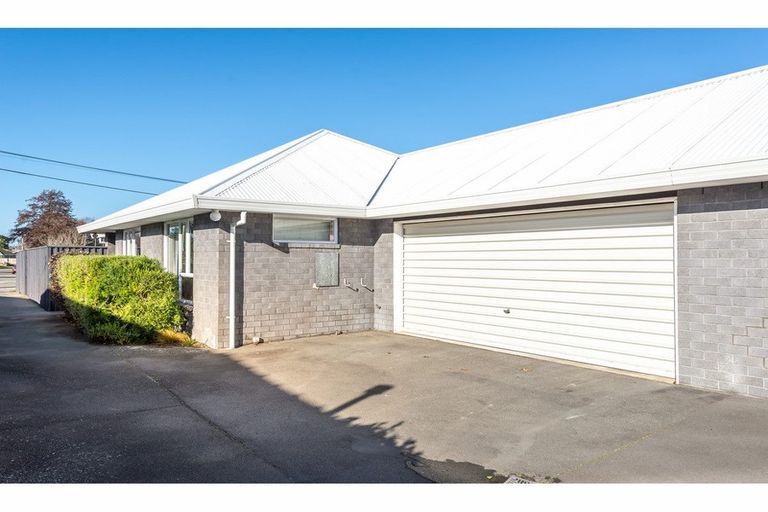 Photo of property in 303 Westminster Street, Mairehau, Christchurch, 8013