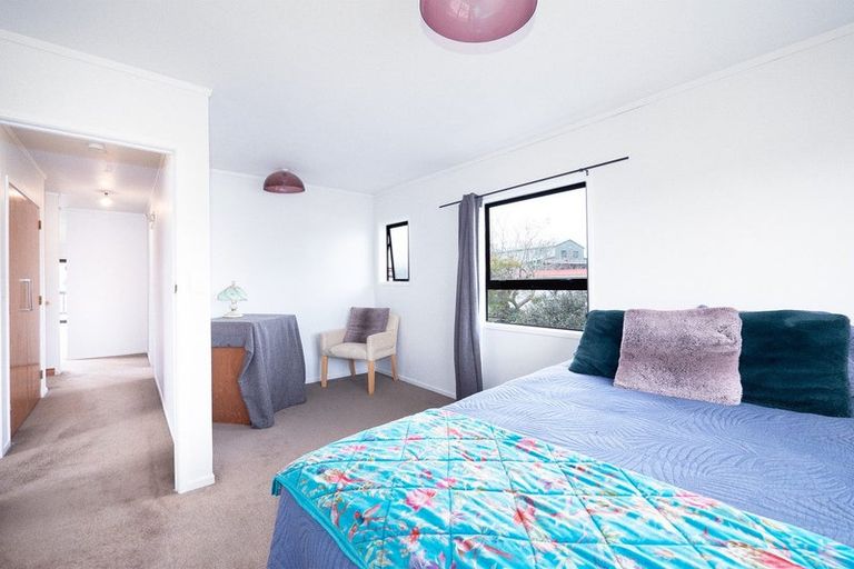 Photo of property in 75 Yorke Road, Haruru, 0204