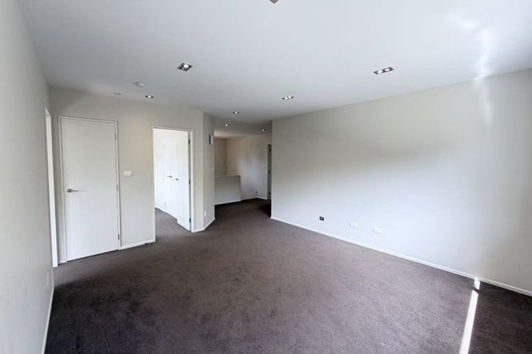 Photo of property in 9 Amber Glen, Albany, Auckland, 0632