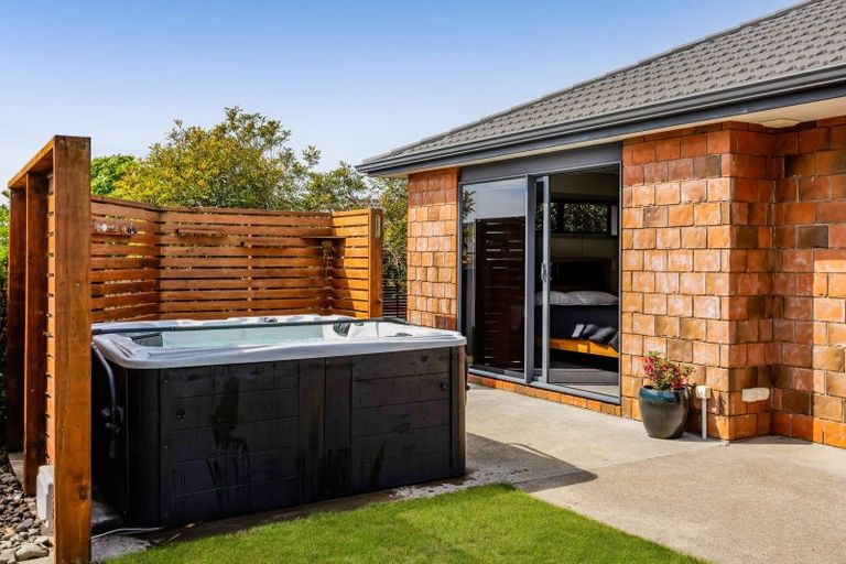 Photo of property in 5a James Drive, Bell Block, New Plymouth, 4312