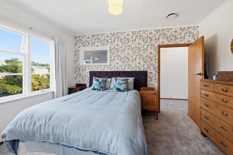 Photo of property in 22 Selwyn Road, Lynmore, Rotorua, 3010