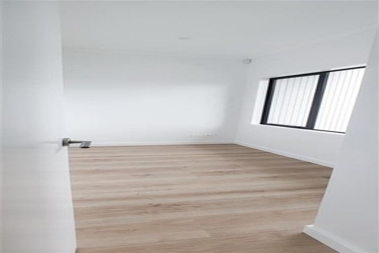 Photo of property in 9 Hudson Bay Road, Hobsonville, Auckland, 0616