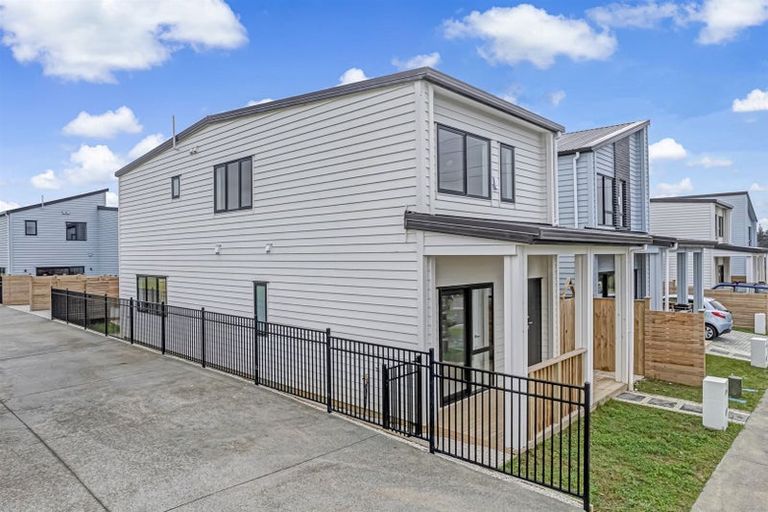 Photo of property in 1 Faithful Drive, Karaka, Papakura, 2113