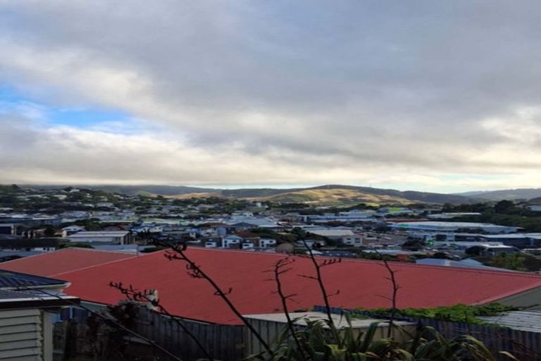 Photo of property in 39 Fraser Avenue, Johnsonville, Wellington, 6037