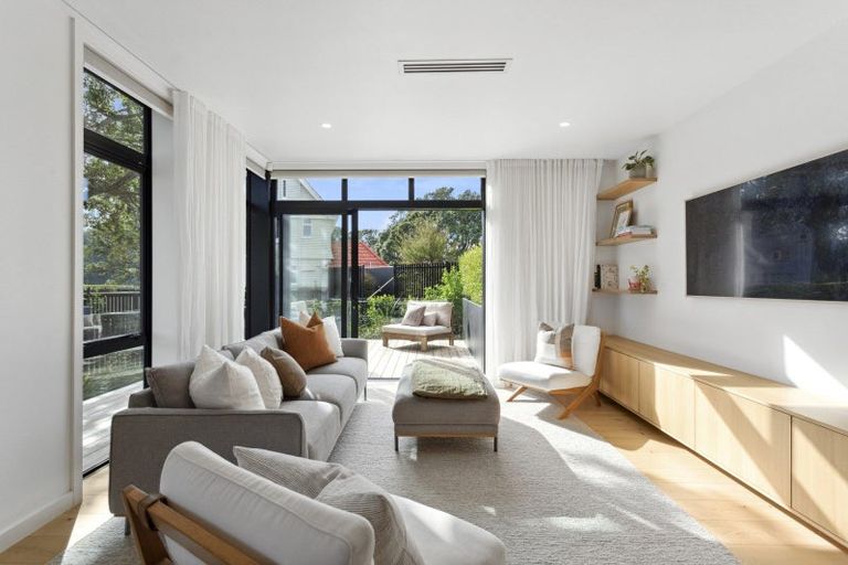 Photo of property in 45b Hudson Bay Road, Hobsonville, Auckland, 0616