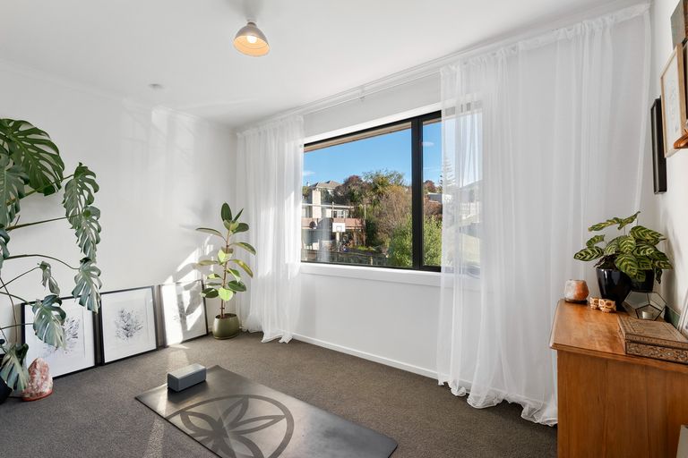 Photo of property in 3 Martin Road, Fairfield, Dunedin, 9018
