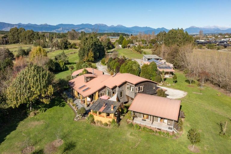 Photo of property in 134 Aranui Road, Mapua, 7005