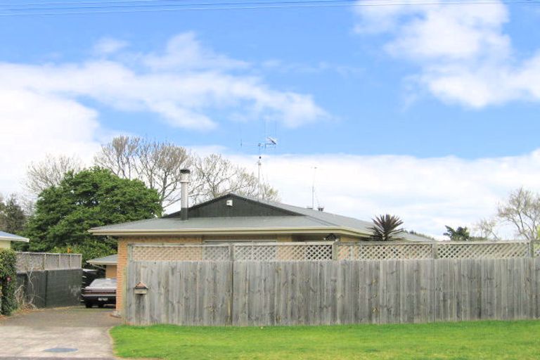Photo of property in 16 Crombie Street, Bellevue, Tauranga, 3110