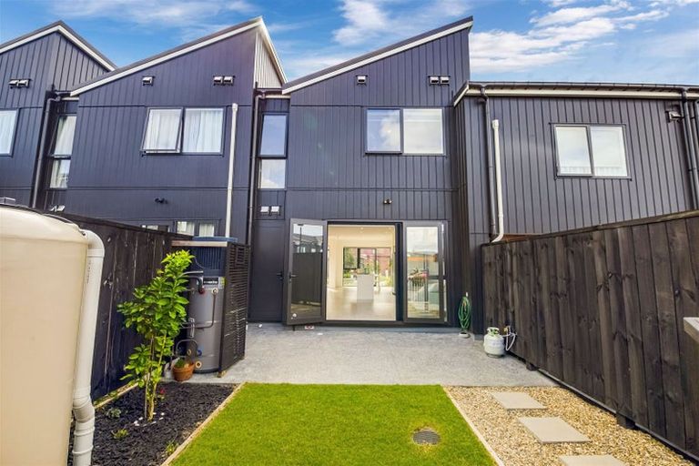 Photo of property in 78 Nugget Avenue, Hobsonville, Auckland, 0616