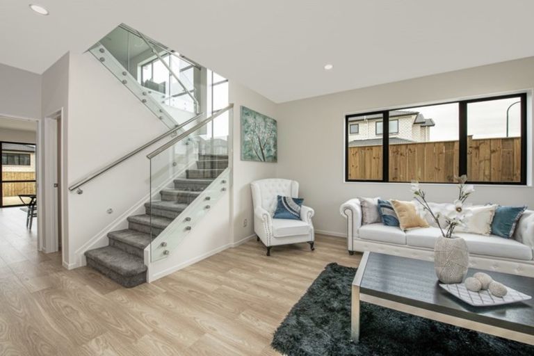 Photo of property in 13 Matiki Road, Flat Bush, Auckland, 2019