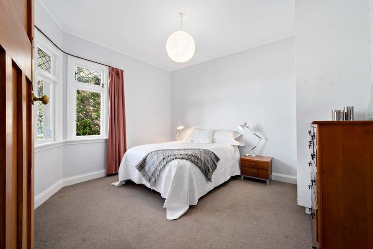 Photo of property in 12 Roseneath Terrace, Roseneath, Wellington, 6011