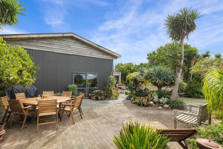 Photo of property in 1996b Cove Road, Mangawhai, 0573