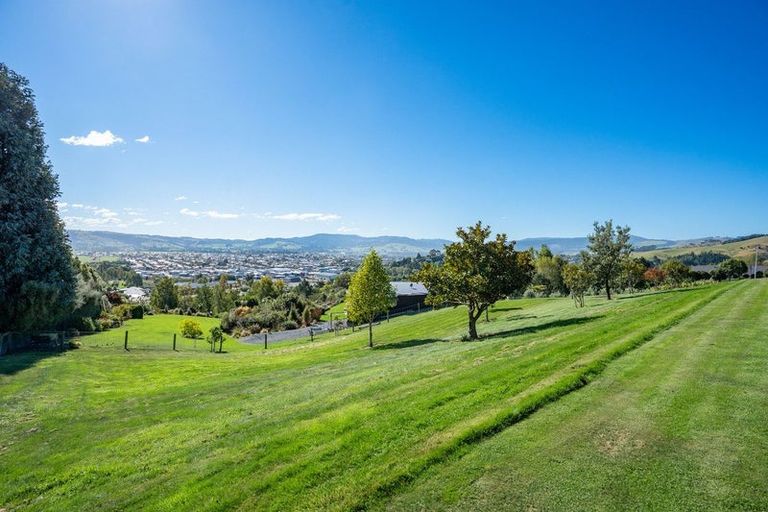 Photo of property in 15 Fairmile Drive, Kinmont Park, Mosgiel, 9024