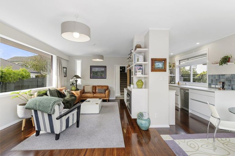 Photo of property in 2/57 Hautana Street, Woburn, Lower Hutt, 5010