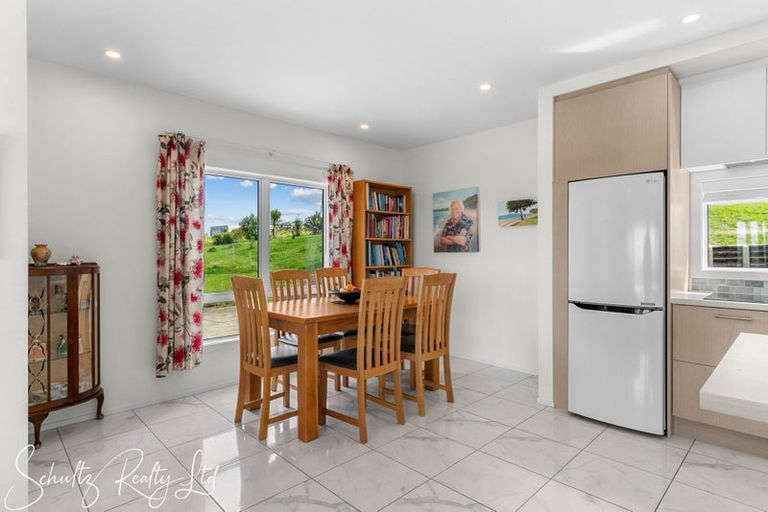 Photo of property in 70 Te Pahi River Drive, Paparoa, 0583