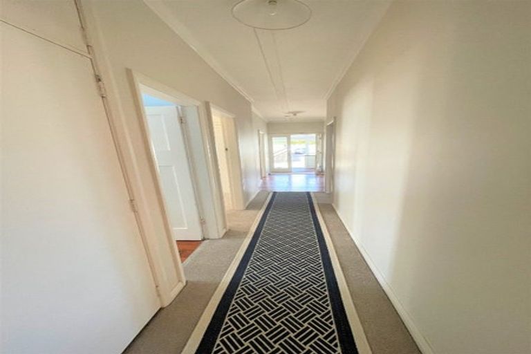 Photo of property in 61 Tiro Tiro Road, Levin, 5510