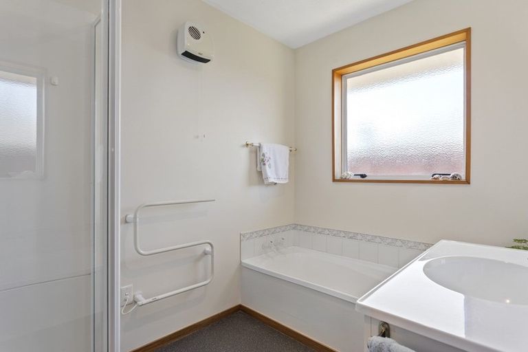 Photo of property in 53 Amyes Road, Hornby, Christchurch, 8042