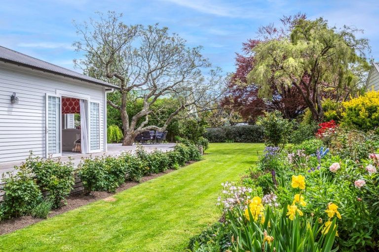 Photo of property in 16 Main Street, Greytown, 5712