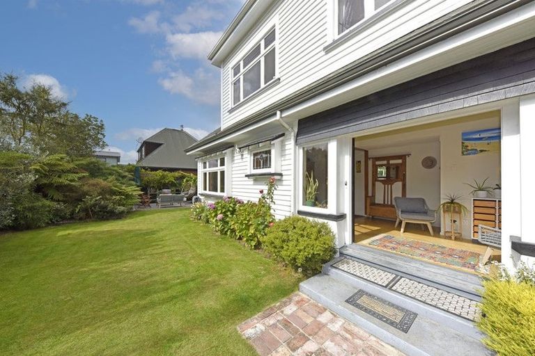 Photo of property in 40 Nortons Road, Avonhead, Christchurch, 8042