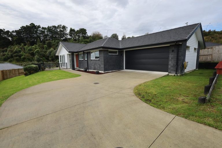 Photo of property in 4 Kihona Rise, Pyes Pa, Tauranga, 3112