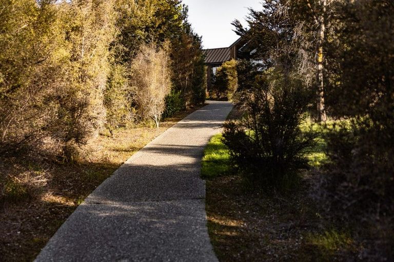 Photo of property in 11 Rannoch Drive, Jacks Point, Queenstown, 9371