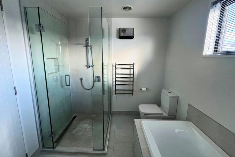 Photo of property in 18 Glen Dene Crescent, Wanaka, 9305