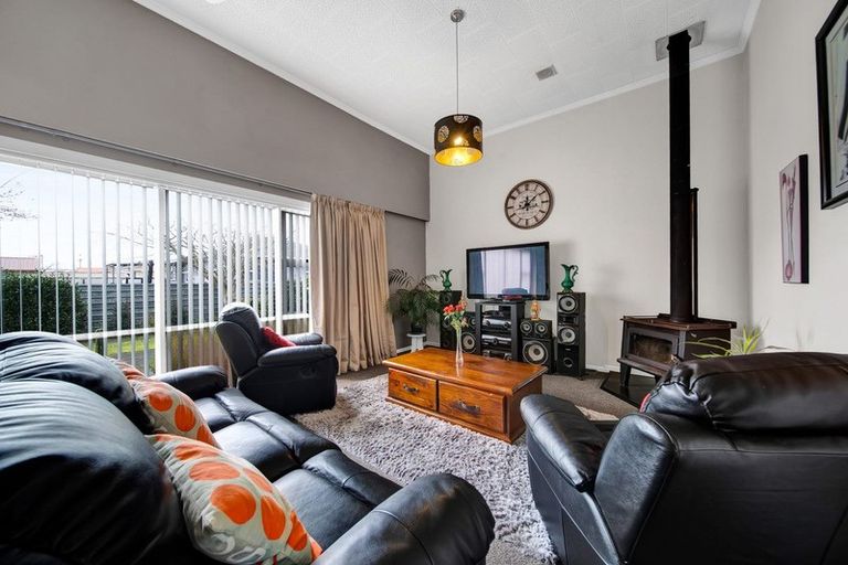 Photo of property in 48 Puriri Street, Hawera, 4610