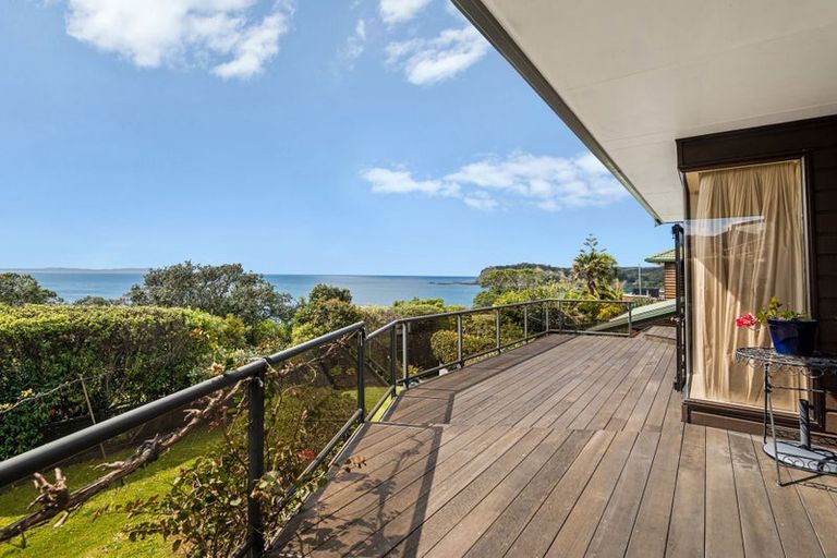 Photo of property in 146 Pacific Parade, Army Bay, Whangaparaoa, 0930