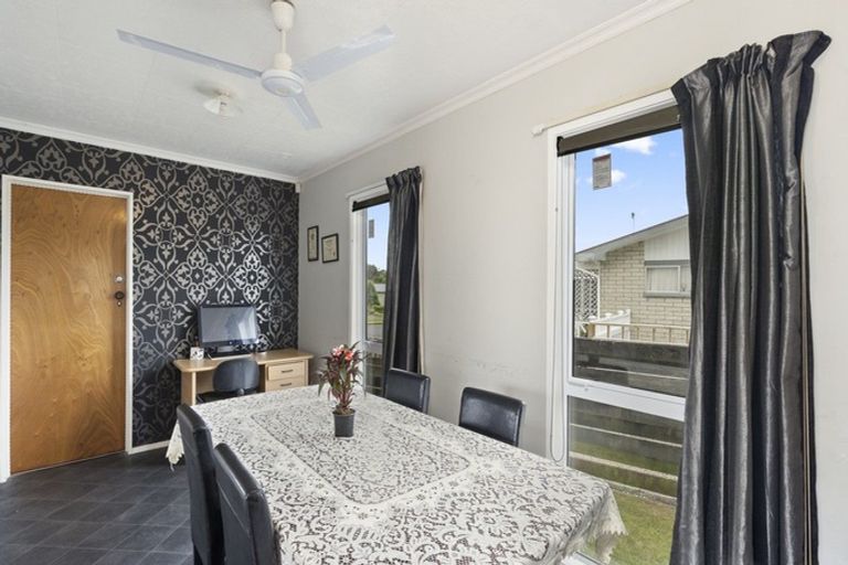 Photo of property in 21 Oberon Street, Stratford, 4332