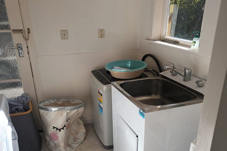 Photo of property in 54 Chippendale Crescent, Birkdale, Auckland, 0626