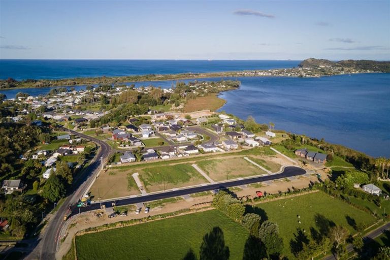 Photo of property in 87 Athenree Road, Athenree, Katikati, 3177