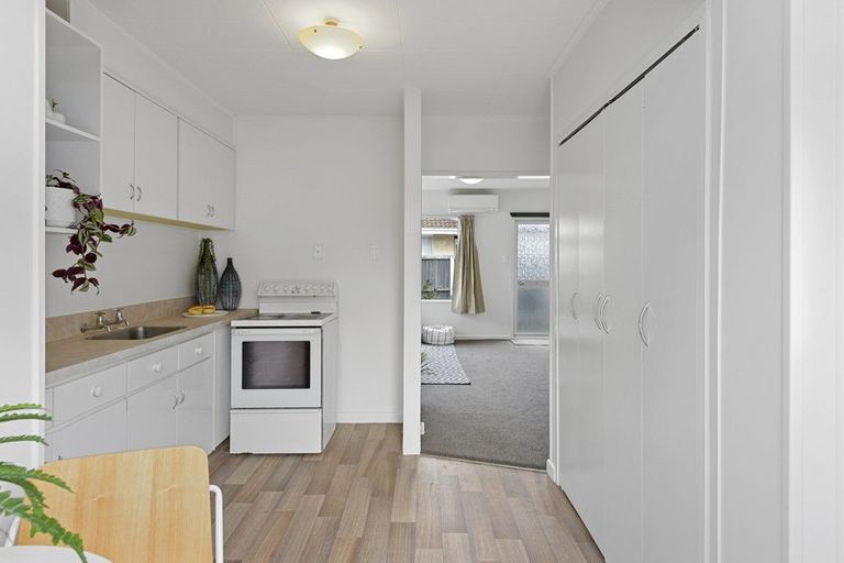 Photo of property in 2/10 Lane Street, Woolston, Christchurch, 8023