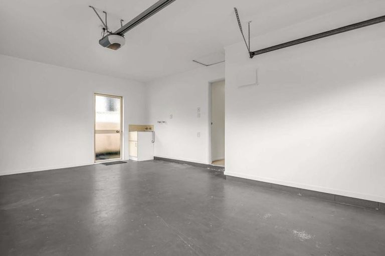 Photo of property in 2/37 Fourth Avenue, Tauranga, 3110