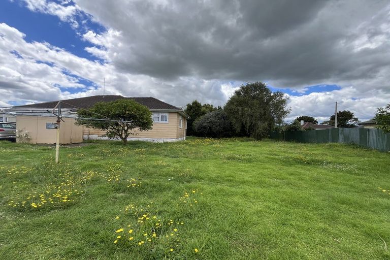 Photo of property in 11 Hunua Road, Papakura, 2110